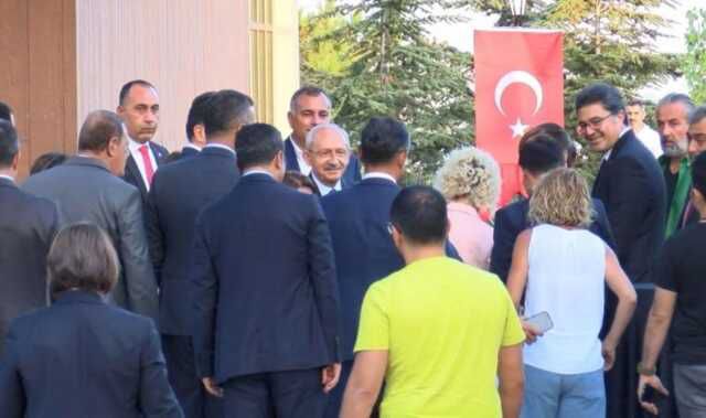 Kılıçdaroğlu'ndan milletvekillerine gözdağı: Partiyi kamuoyu önünde yıpratan CHP'den uzaklaştırılır
