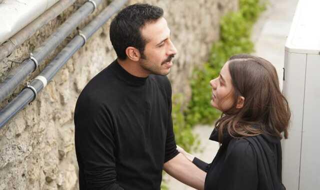 Beril Pozam ve Ersin Arıcı sevgili mi? Yalı Çapkını Suna ve Abidin gerçekte sevgili mi?