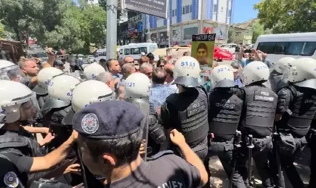 İzinsiz açıklama yapmak isteyen gruba müdahale: 6 kişi gözaltına alındı