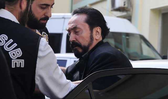 Adnan Oktar neden tutuklandı? Adnan Oktar tutuklanma sebebi ne, suçu ne? Adnan Oktar neden hapiste?