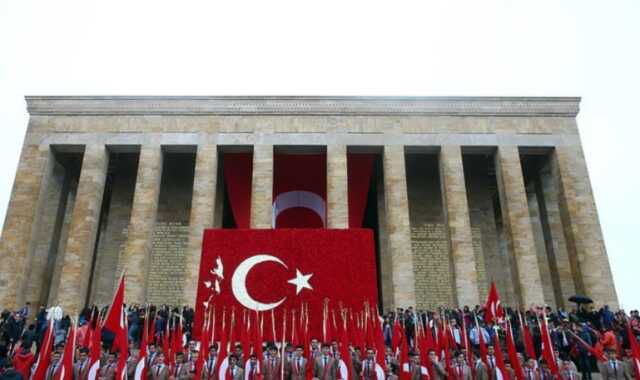 Pazartesi okullar tatil mi? 30 Ekim okul var mı, yok mu? 27-28-29-39 Ekim tatil mi, yarım gün mü olacak?