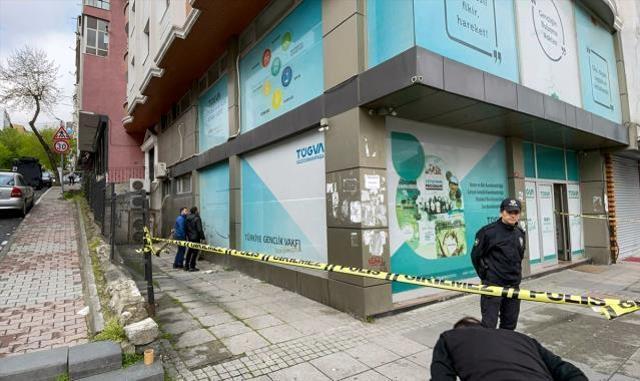 İstanbul'da TÜGVA binasına bombalı saldırı! Polis, şüpheli kadının peşinde