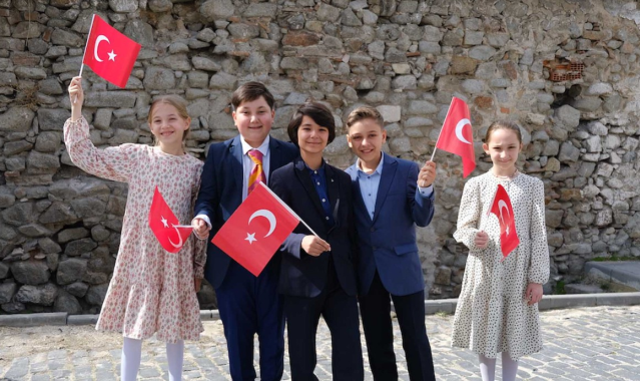 GÖNÜL DAĞI 176. BÖLÜM İZLE || TRT 1 ekranı ile Gönül Dağı son bölüm izle tek parça full HD ve kesintisiz! Gönül Dağı son bölümde ne oldu?