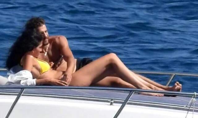 Melisa Aslı Pamuk, aradığı aşkı kendisi gibi oyuncu Mustafa Mert Koç'ta buldu! Teknede kendilerinden geçtiler