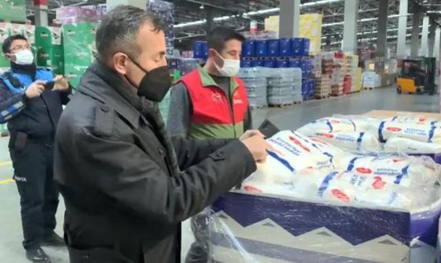 Tamı tamına 48 ton! BİM'de vatandaşlara 'Yok' denilen toz şekerler depodan çıktı
