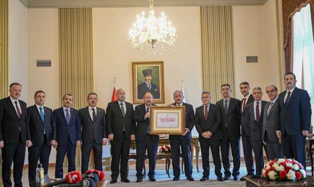 YSK, Cumhurbaşkanı Erdoğan'ın mazbatasını TBMM Başkanı Şentop'a teslim etti