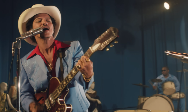 Die With A Smile şarkı sözleri | Die with a smile şarkı sözleri nedir?