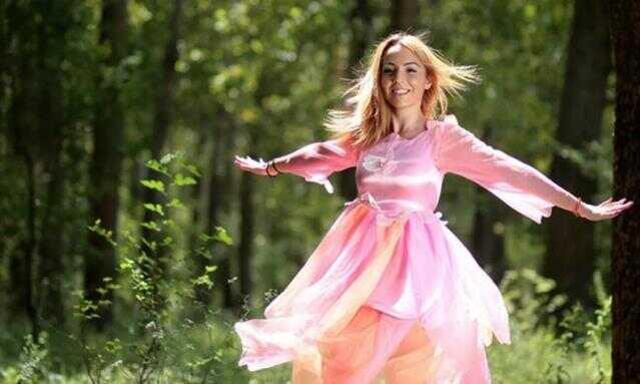 Rüyada pembe renk görmek ne anlama gelir? Rüyada pembe elbise giydiğini görmek, pembe eşyalar görmek ne demek?