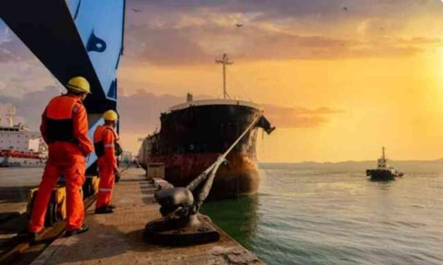 İstanbul Boğazı'ndan kaç tane gemi geçiyor? Boğazdan hangi gemiler geçer?