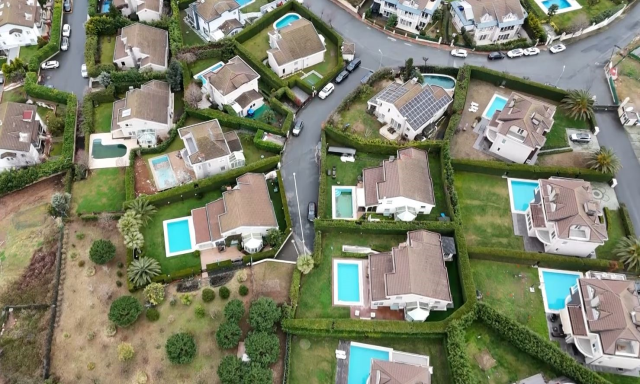 Özcan Deniz'in Villaları Havadan Görüntülendi