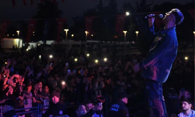 Bursa'da genç olmak bir başka güzel! İşte 19 Mayıs kutlamalarındaki eğlenceli görüntüler