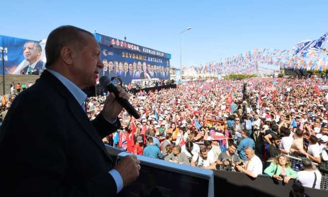 Erdoğan'ın Antalya mitingine kaç kişi katıldı? Cumhurbaşkanı Erdoğan ve AK Parti Antalya mitinginde kaç kişi vardı, mitinge kaç kişi katıldı?