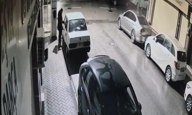 46 saniyede teybi söküp kaçtı, kameraya yakalandı
