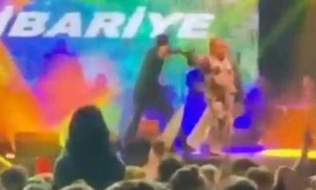 Konserde sahnede düşen şarkıcı Kibariye hastaneden taburcu edildi