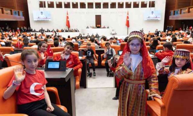 Meclis'te söz çocukların! Kurtulmuş'un önergesine verdikleri oy, programa damga vurdu