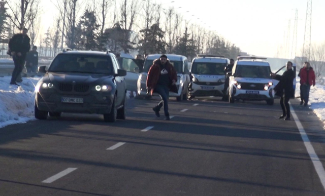 Kardeş katilinden kan donduran itiraf! Can çekişmesin diye başına 2 el ateş etmiş