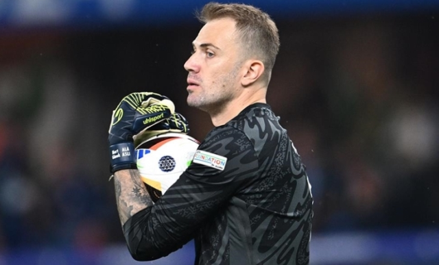 Mert Günok neden yok, Nottingham Forest Fenerbahçe maçında Mert Günok sakat mı, cezalı mı yedek mi?