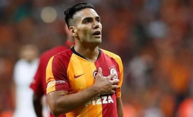 Galatasaray'da ilginç tesadüf! Seferovic yaptığıyla herkesin aklına Falcao'yu getirdi
