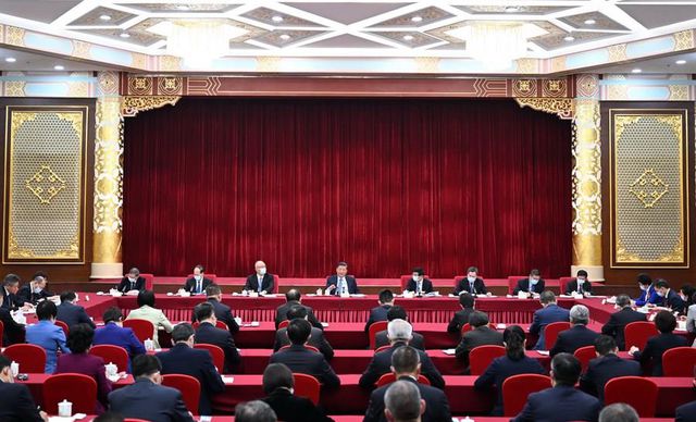 Xi, Ulusal Siyasi Danışmanları Ziyaret Etti
