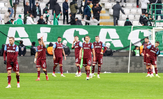 Trabzonspor, Konyaspor'a 1-0 mağlup oldu
