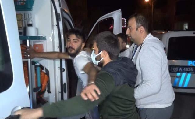 Sinir krizi geçiren 18 yaşındaki genç, eşyaları paramparça edip evi ateşe verdi