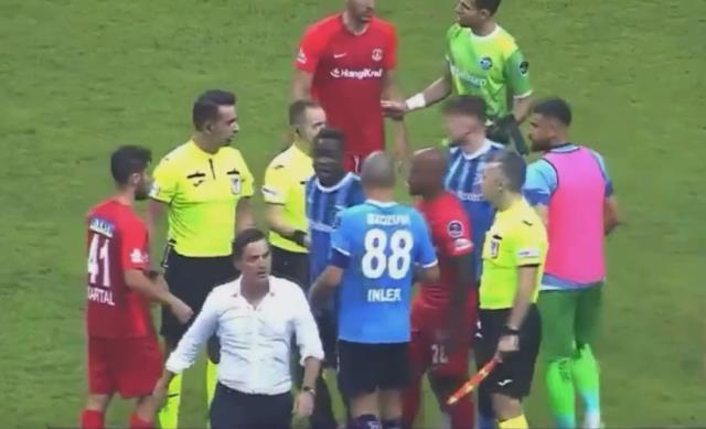 Adana'da maç sonu saha karıştı! Montella az kalsın ünlü futbolcu Balotelli'yi dövecekti