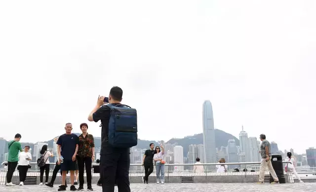 Hong Kong Ekonomisi İlk Çeyrekte Yüzde 2,7'lik Büyüme Kaydetti