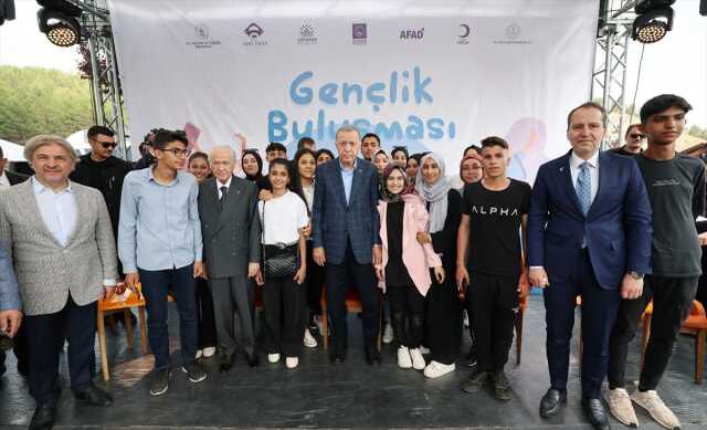 Son dakika! Erdoğan'dan deprem bölgesine yatırım müjdesi: Savunma sanayii tesislerinin bir kısmı buraya gelecek