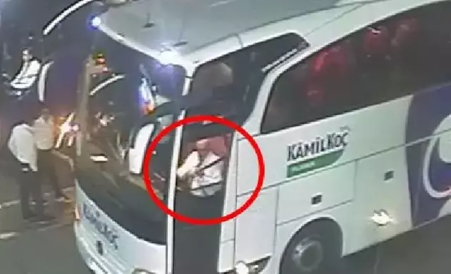 12 kişinin hayatını kaybettiği kazada otobüs şoförünün kalp krizi geçirdiği belirlendi