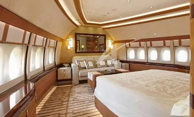 Gazze açlıkla mücadele ederken Katar, Trump'a 400 milyon dolarlık uçak hediye etti