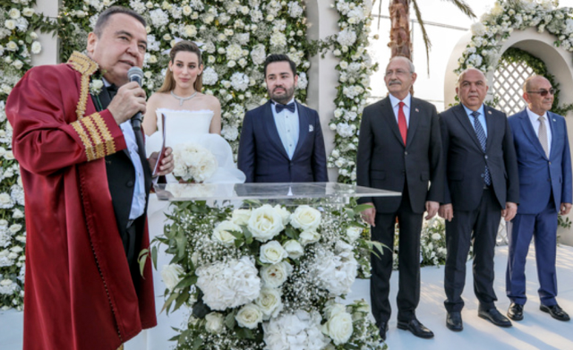 Muhittin Böcek ile eski gelini gözaltında, oğlu aranıyor! 30 milyonluk ev ödemesi