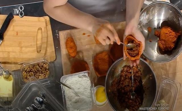 İçli köfte tarifi! 23 Temmuz Masterchef İçli köfte nasıl yapılır? İçli köfte yemek tarifi! İçli köfte için gerekli malzemeler nelerdir?