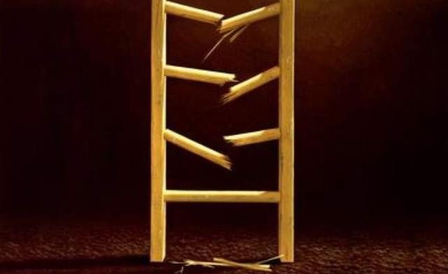 Rüyada merdiven görmek nedir? Rüyada yürüyen, tahta, demir merdiven görmek ne anlama gelir? Rüyada merdiven basamakları görmek ne demek?