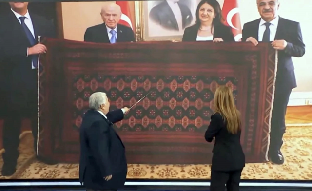 Öcalan'ın Bahçeli'yi hediye ettiği kilimle ilgili çok konuşulacak yorum