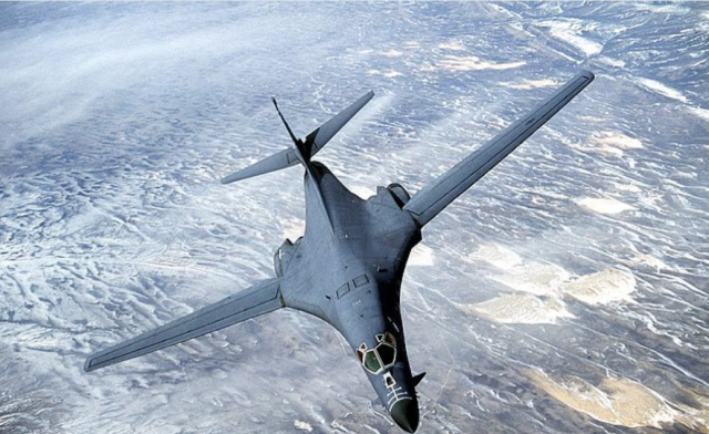 İran'a büyük operasyon sinyali: ABD B-1 ve B-2 uçakları İngiltere'ye hareket etti