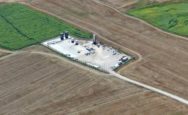 Daha önce yabancı şirketin 'Petrol yok' diyerek kapattığı kuyudan petrol fışkırdı