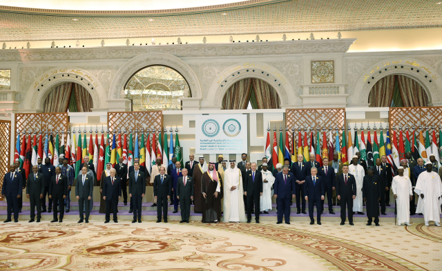 Cumhurbaşkanı Erdoğan, Riyad'da Esad ile aynı zirvede
