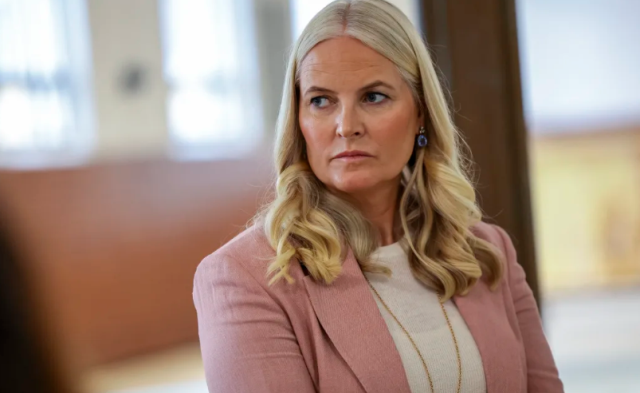 Peri masalından kabusa! Mette-Marit için kraliçe olmak da hayal artık