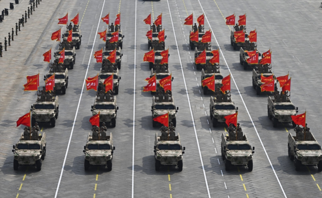 Çin'den gövde gösterisi! Zafer Günü'nü görkemli askeri geçit töreniyle kutladı