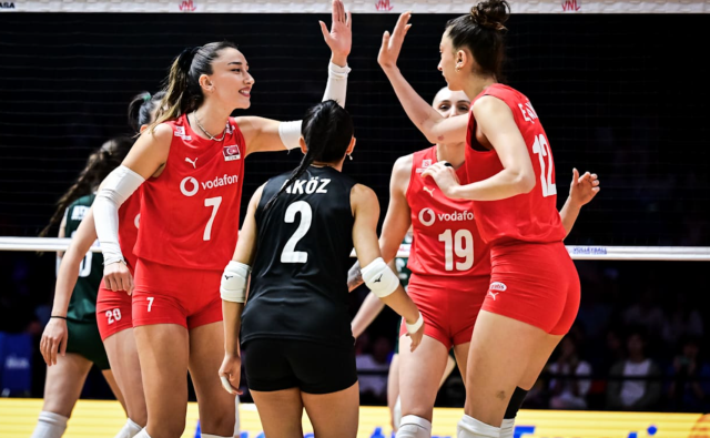 Çin Türkiye voleybol maçı CANLI izle! Filenin Sultanları Çin Türkiye voleybol maçı HD, şifresiz