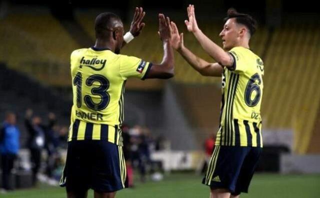 Forvetsiz kalan Fenerbahçe'de Enner Valencia'nın dönüşü yüzleri güldürdü