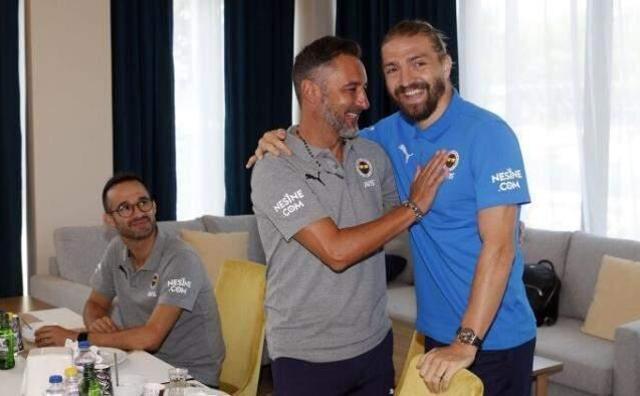 Caner Erkin, Fatih Karagümrük'te! Ailesi İstanbul'da kalmak istedi