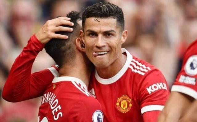 Cristiano Ronaldo 36 yaşında zirvede! Yine 'En iyi' futbolcu seçildi