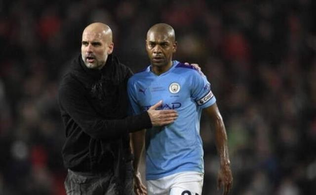 Pep Guardiola kulaklarına inanamadı! Gazetecinin verdiği haberden sonra nutku tutuldu