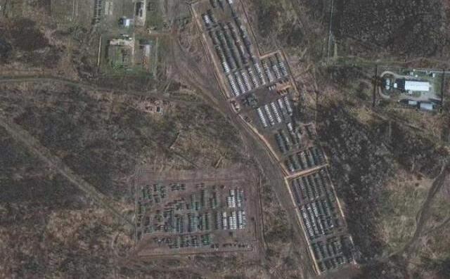 Rusya'dan Ukrayna sınırına askeri yığınak! Pentagon'dan 'Durumu yakından takip ediyoruz' çıkışı geldi