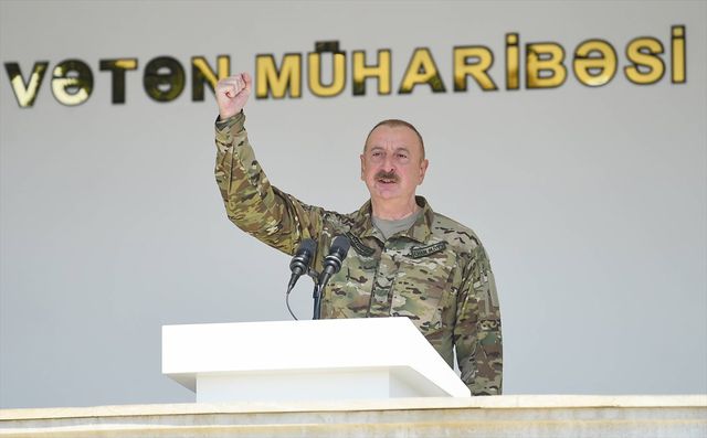 Azerbaycan Cumhurbaşkanı İlham Aliyev, yeni İHA ve füze alımları için sözleşme imzaladıklarını açıkladı