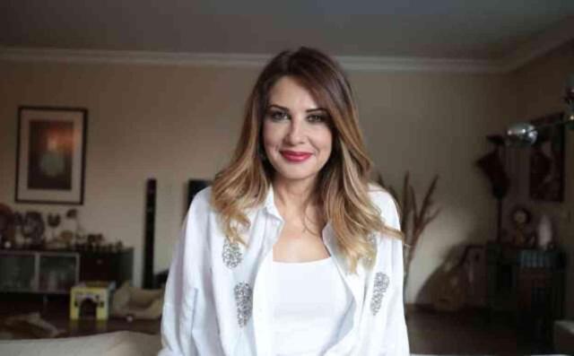Hande Kazanova kimdir? Hande Kazanova kaç yaşında, nereli?