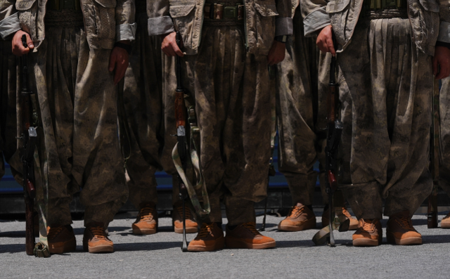 Tarihi gün! PKK silahları yaktı, işte ilk görüntüler