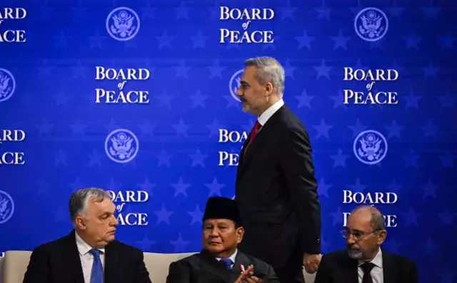 Barış Kurulu için imzalar atıldı! Trump: Gazze'de savaşı durduruyoruz