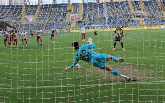 Ankara'da çılgın maç! 17 yaşındaki kalecisi Altınordu'ya galibiyeti getirdi.